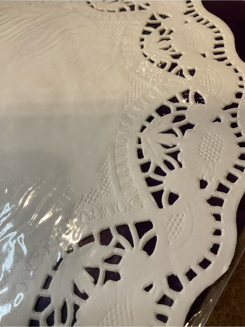 9 Paper Doilies - Picture 2 of 4